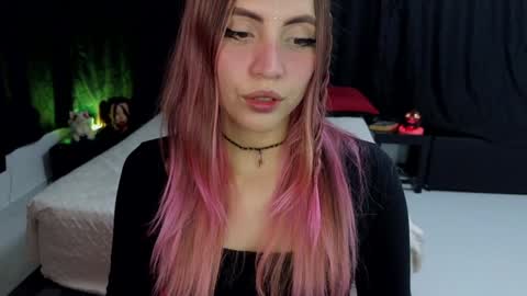 Snapshot of _sofiapink chatting on 12-08-24, 10:36 Sofia online show from 12-08-24, 10:36