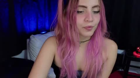 Snapshot of _sofiapink chatting on 01-09-25, 02:43 Sofia online show from 01-09-25, 02:43