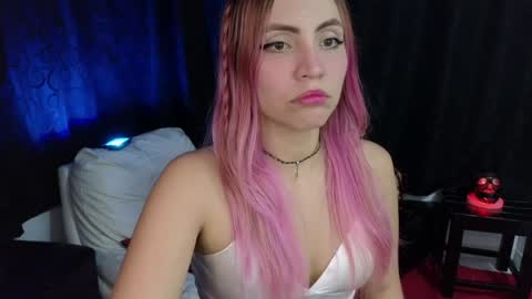 Snapshot of _sofiapink chatting on 01-14-25, 03:11 Sofia online show from 01-14-25, 03:11