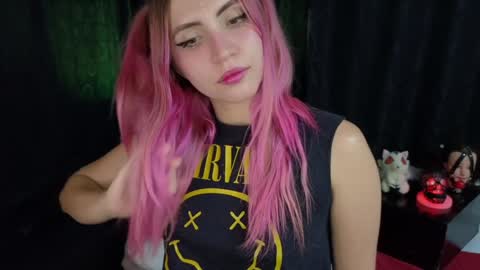 Snapshot of _sofiapink chatting on 01-29-25, 03:22 Sofia online show from 01-29-25, 03:22