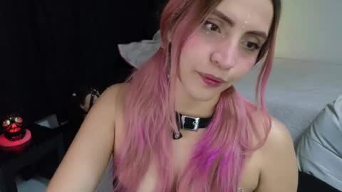 Snapshot of _sofiapink chatting on 03-06-25, 02:41 Sofia online show from 03-06-25, 02:41