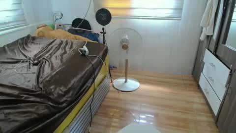 Snapshot of _soleil4u chatting on 03-11-26, 03:56 Anya online show from 03-11-26, 03:56