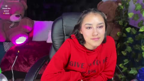 Snapshot of _sophie__miller chatting on 01-18-25, 08:09 Sophie online show from 01-18-25, 08:09