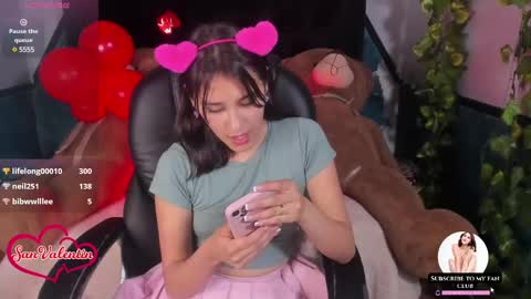 Snapshot of _sophie__miller chatting on 02-16-25, 10:10 Sophie online show from 02-16-25, 10:10