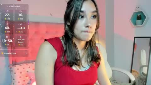 Snapshot of _sophie__miller chatting on 12-13-25, 08:14 Sophie online show from 12-13-25, 08:14