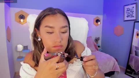 Snapshot of _sophie__miller chatting on 02-06-26, 03:37 Sophie online show from 02-06-26, 03:37