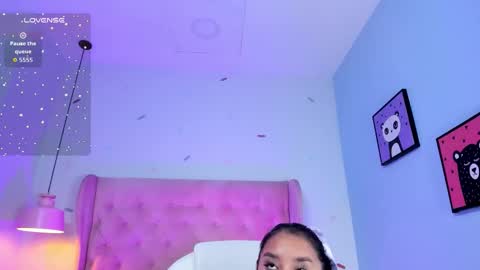 Snapshot of _sophie__miller chatting on 02-17-26, 09:21 Sophie online show from 02-17-26, 09:21