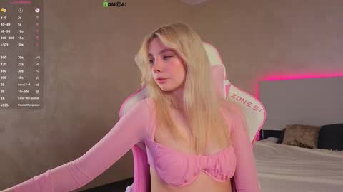Snapshot of _sophielov chatting on 10-02-25, 06:26 Sophie online show from 10-02-25, 06:26