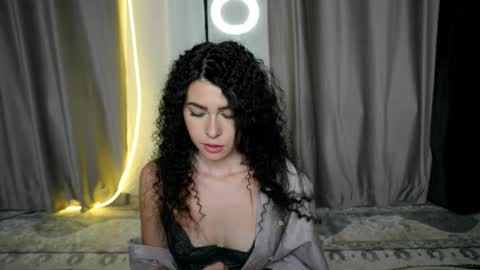 Sophy online show from 02-14-25, 02:07