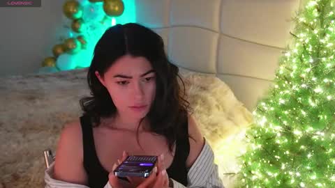 Sophy online show from 01-07-26, 01:24