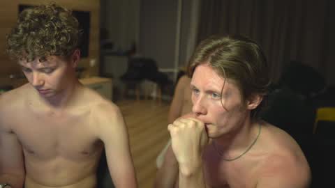 Snapshot of _sopranos_ chatting on 01-06-25, 04:13 OLIVERpvt is open online show from 01-06-25, 04:13