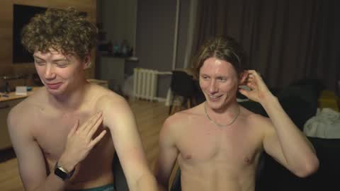 Snapshot of _sopranos_ chatting on 01-19-25, 02:38 OLIVERpvt is open online show from 01-19-25, 02:38