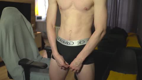 Snapshot of _sopranos_ chatting on 03-11-25, 04:10 OLIVERpvt is open online show from 03-11-25, 04:10