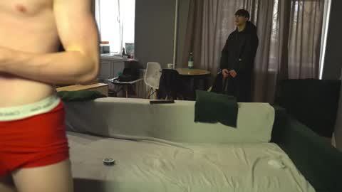 Snapshot of _sopranos_ chatting on 10-05-25, 12:03 OLIVERpvt is open online show from 10-05-25, 12:03