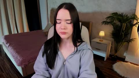 Snapshot of _spicygirl chatting on 09-12-25, 01:44 Brittany online show from 09-12-25, 01:44