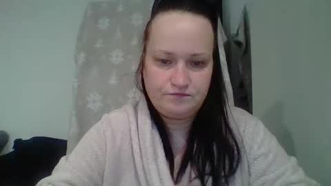 Melisa online show from 11-16-25, 04:18