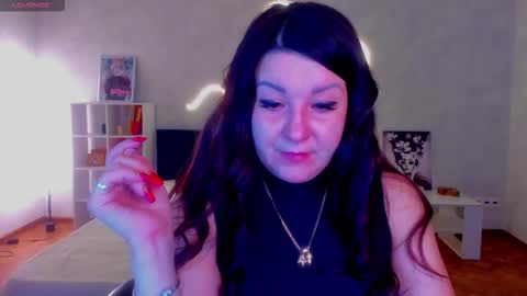 Erica online show from 11-26-25, 01:06