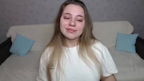 Snapshot of _sweet_lana_ chatting on 12-14-24, 09:18 Lana online show from 12-14-24, 09:18