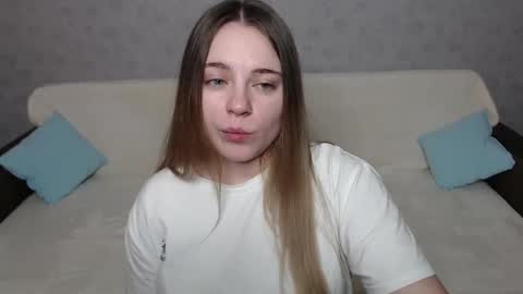 Snapshot of _sweet_lana_ chatting on 01-14-25, 11:31 Lana online show from 01-14-25, 11:31