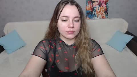 Snapshot of _sweet_lana_ chatting on 01-17-25, 08:13 Lana online show from 01-17-25, 08:13