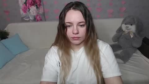 Snapshot of _sweet_lana_ chatting on 02-19-25, 07:28 Lana online show from 02-19-25, 07:28