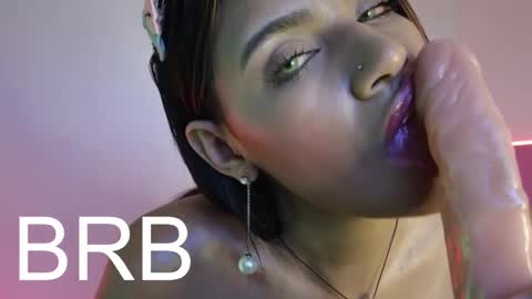 Snapshot of _sweet_vict0ria1 chatting on 02-23-26, 01:58 0900 p.m a 0500 a.m Colombia time UTC -5 online show from 02-23-26, 01:58