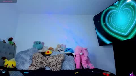 Snapshot of _sweetkatty chatting on 01-18-26, 09:18 Maria Fernanda online show from 01-18-26, 09:18