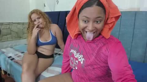 Snapshot of _sweettcandy_ chatting on 10-07-25, 04:48 _sweettcandy_ online show from 10-07-25, 04:48