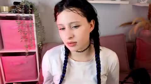 Sylvia online show from 06-11-26, 12:25