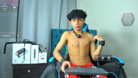 Snapshot of _taylor_black chatting on 09-10-25, 01:38 Taylor online show from 09-10-25, 01:38