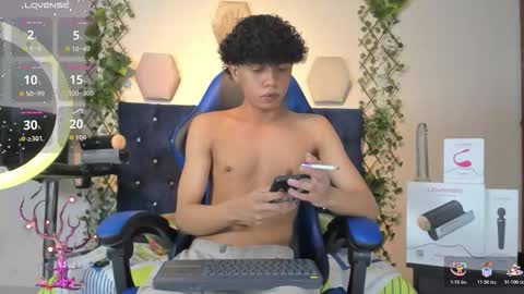 Taylor online show from 11-13-25, 01:37