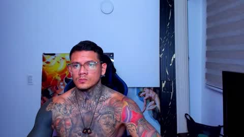 ThadeoWolf online show from 10-14-25, 12:44