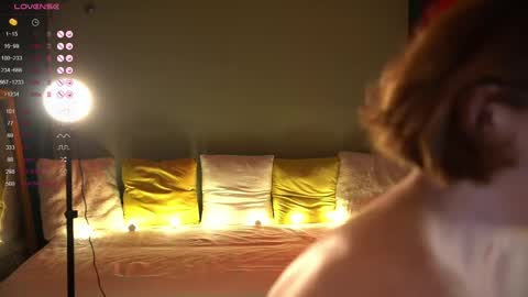 Evi online show from 04-24-26, 07:27