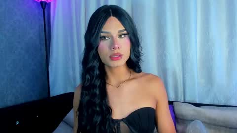 Snapshot of _tiffany_collins chatting on 05-01-26, 12:37 tiffany online show from 05-01-26, 12:37