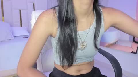 Snapshot of _tinyrousse_ chatting on 10-03-25, 07:22 Rousse online show from 10-03-25, 07:22