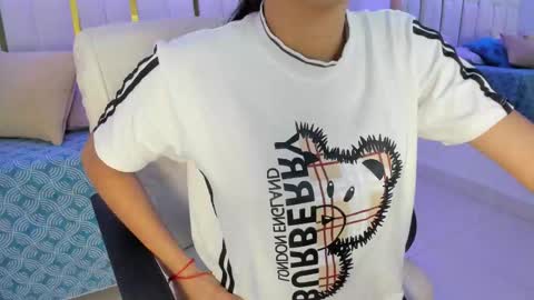 Snapshot of _tinyrousse_ chatting on 02-08-26, 07:06 Rousse online show from 02-08-26, 07:06