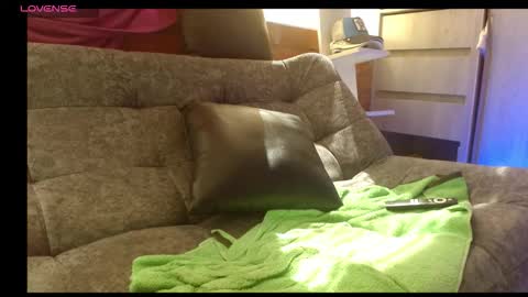 Snapshot of _tinyrousse_ chatting on 02-28-26, 07:26 Rousse online show from 02-28-26, 07:26