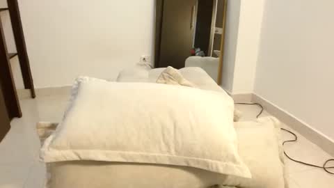 Snapshot of _tommyandanabel_ chatting on 01-10-26, 03:52 tommy and anabel online show from 01-10-26, 03:52