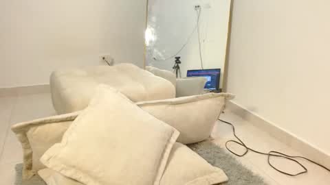 Snapshot of _tommyandanabel_ chatting on 01-15-26, 04:28 tommy and anabel online show from 01-15-26, 04:28