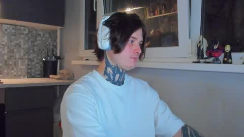 _torfin_ online show from 04-06-26, 11:38