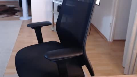 Snapshot of _trythis_ chatting on 11-20-25, 09:25 _trythis_ online show from 11-20-25, 09:25