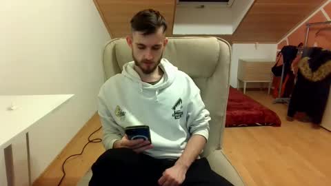 Snapshot of _v_l_a_d_ chatting on 02-03-25, 04:25 Vlad online show from 02-03-25, 04:25