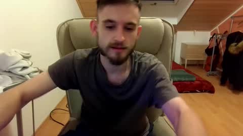 Snapshot of _v_l_a_d_ chatting on 02-03-25, 06:39 Vlad online show from 02-03-25, 06:39