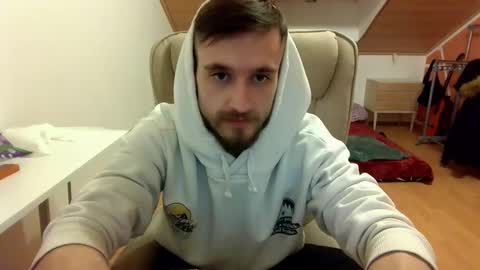 Snapshot of _v_l_a_d_ chatting on 02-06-25, 09:06 Vlad online show from 02-06-25, 09:06