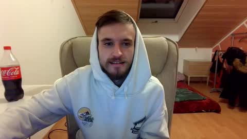 Snapshot of _v_l_a_d_ chatting on 02-07-25, 02:50 Vlad online show from 02-07-25, 02:50