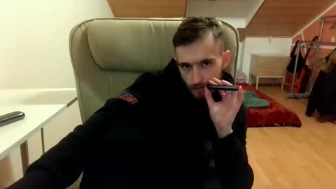 Snapshot of _v_l_a_d_ chatting on 02-07-25, 10:30 Vlad online show from 02-07-25, 10:30