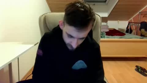 Snapshot of _v_l_a_d_ chatting on 02-13-25, 06:59 Vlad online show from 02-13-25, 06:59