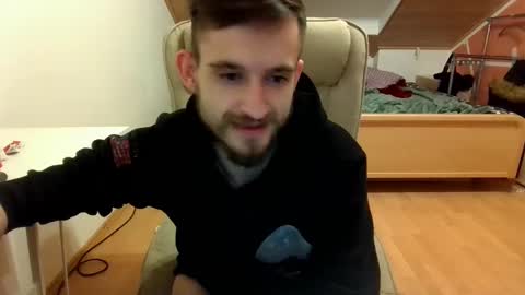 Snapshot of _v_l_a_d_ chatting on 02-15-25, 11:58 Vlad online show from 02-15-25, 11:58