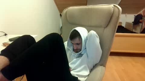 Snapshot of _v_l_a_d_ chatting on 03-12-25, 02:30 Vlad online show from 03-12-25, 02:30