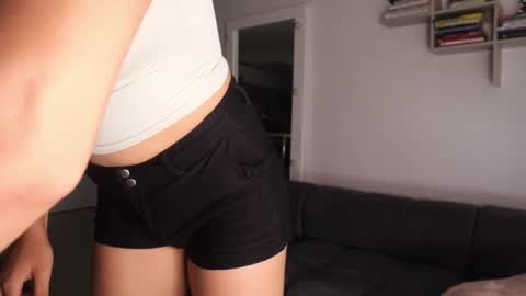 Anastasia Vahos online show from 07-15-26, 12:21